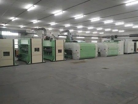 2000 मिमी - 3200 मिमी गैर बुना सुई छिद्रण मशीन पीईटी जूता सामग्री उत्पादन लाइन
